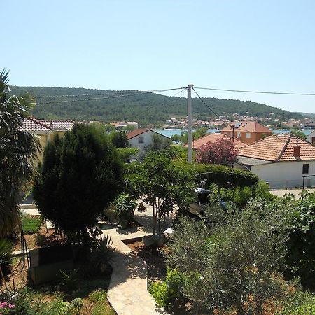 Apartment Guste Šibenik Quarto foto