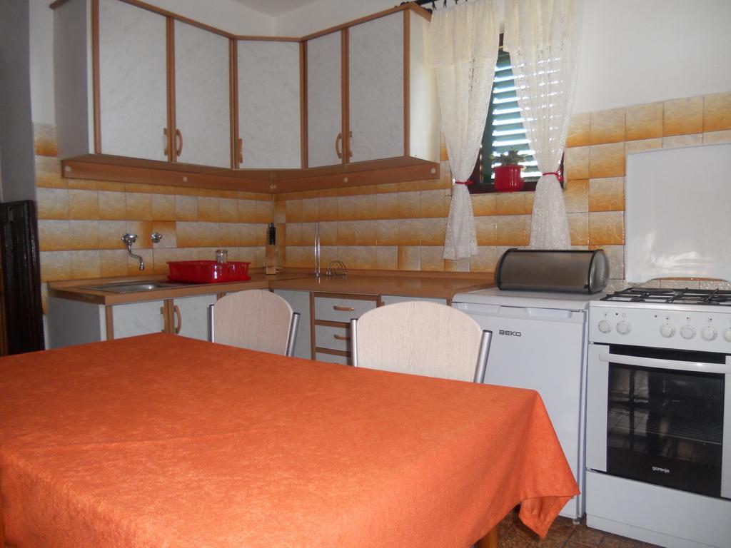 Apartment Guste Šibenik Quarto foto